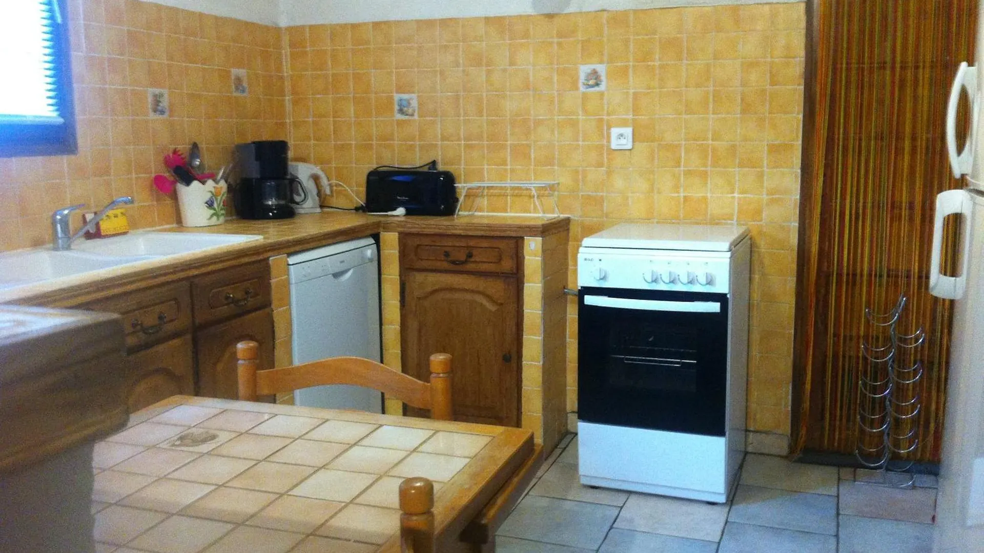 Provencale Villa With Pool And Hot Tub In Var Sollies Pont